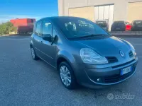 Usata Renault Modus 75 CV (55 kW) 2012 Grigio Monovolume