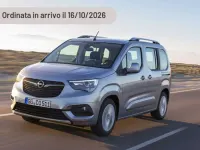 Begagnad Opel Combo-e Life Elegance 100 kW (136 HK) 2024 Silver Minibuss