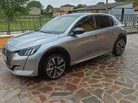 Usata Peugeot 208 100 CV (73 kW) 2022 Grigio Utilitaria