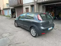 Usata Fiat Punto Evo Dynamic 77 CV (56 kW) 2010 Bluazzurro Utilitaria