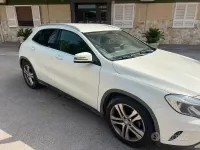 Usata Mercedes GLA200 136 CV (100 kW) 2016 Bianco SUV