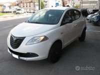 Usata Lancia Ypsilon Silver 85 CV (62 kW) 2014 Bianco Utilitaria