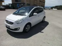 Usata Kia Venga Active 90 CV (66 kW) 2011 Bianco Utilitaria