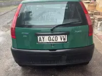Usata Fiat Punto 54 CV (39 kW) 1998 Verde Berlina