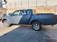 Usata Mitsubishi L 178 CV (130 kW) 2010 Grigio SUV
