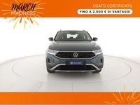 Usata VW T-Roc Life 110 CV (80 kW) 2022 Petroleum blue metallizzato/nero SUV