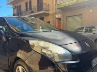 Usata Renault Scénic III 110 CV (80 kW) 2011 Nero Monovolume