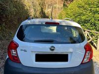 Usata Opel Karl Rocks 73 CV (53 kW) 2018 Bianco Utilitaria