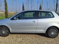 Usata VW Polo 64 CV (47 kW) 2005 Argento Utilitaria