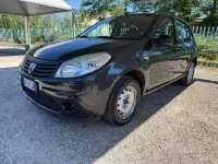 Usata Dacia Sandero 72 CV (52 kW) 2009 Grigio Berlina
