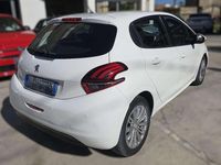 Usata Peugeot 208 Allure 82 CV (60 kW) 2018 Bianco Utilitaria