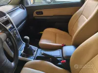 Usata Suzuki Vitara 106 CV (77 kW) 2007 Grigio SUV