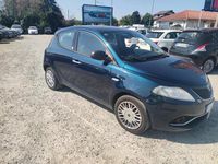 Usata Lancia Ypsilon Silver 69 CV (50 kW) 2016 Blu Utilitaria
