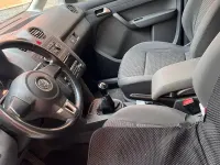Begagnad VW Caddy 102 HK (75 kW) 2014 Minibuss