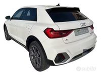 Käytetty Audi A1 Admired 116 HP (85 kW) 2020 Valkoinen Katumaasturi