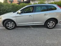 Usata Volvo XC60 150 CV (110 kW) 2016 Grigio SUV