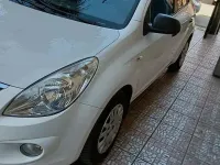 Usata Hyundai i20 78 CV (57 kW) 2011 Bianco Utilitaria