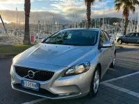 Usata Volvo V40 R-Design Momentum 120 CV (88 kW) 2016 Grigio Berlina
