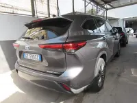 Usata Toyota Highlander Lounge 190 CV (139 kW) 2022 Grigio SUV