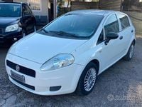 Usata Fiat Grande Punto S 75 CV (55 kW) 2011 Bianco Utilitaria