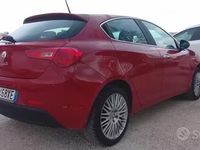 Usata Alfa Romeo Giulietta Exclusive 169 CV (124 kW) 2011 Rosso Utilitaria