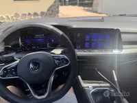 Usata VW Golf VIII R-line 131 CV (96 kW) 2021 Berlina