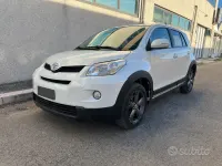 Usata Toyota Urban Cruiser Luxury 90 CV (66 kW) 2011 Bianco Utilitaria