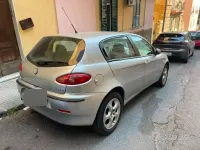 Usata Alfa Romeo 147 140 CV (102 kW) 2003 Grigio Utilitaria
