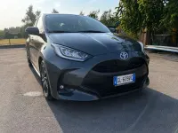 Usata Toyota Yaris Hybrid Trend 92 CV (67 kW) 2022 Berlina