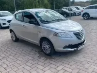 Usata Lancia Ypsilon Gold 95 CV (69 kW) 2015 Grigio Utilitaria