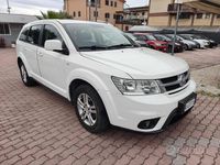 Käytetty Fiat Freemont 140 HP (102 kW) 2012 Valkoinen Katumaasturi