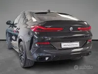 Usata BMW X6 M Sport 340 CV (250 kW) 2022 Nero / metallizzato SUV