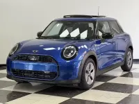 Usata Mini Cooper Classic 114 kW (156 CV) 2025 Blu Utilitaria