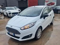 Usata Ford Fiesta 75 CV (55 kW) 2016 Bianco Furgone
