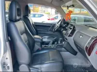 Usata Mitsubishi Pajero 202 CV (148 kW) 2002 Grigio SUV