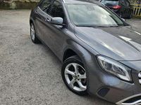 Usata Mercedes GLA200 Premium 136 CV (100 kW) 2019 Grigio SUV