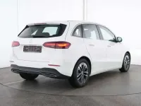 Usata Mercedes B180 136 CV (100 kW) 2025 Bianco Utilitaria