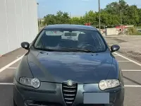 Usata Alfa Romeo 147 120 CV (88 kW) 2002 Grigio Utilitaria