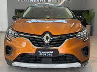 Usata Renault Captur Intens 91 CV (66 kW) 2022 Arancione SUV