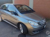 Usata Mercedes B200 2007 Grigio Monovolume