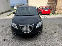 Usata Lancia Ypsilon 85 CV (62 kW) 2015 Nero Utilitaria