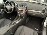 Usata Mercedes SLK200 163 CV (119 kW) 2006 Grigio Cabrio