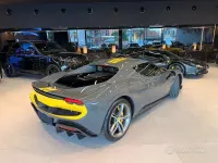 Usata Ferrari 296 662 CV (486 kW) 2022 Grigio scuro metallizzato Coupé