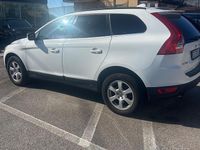 Usata Volvo XC60 Kinetic 175 CV (128 kW) 2010 Bianco SUV
