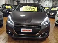 Usata Peugeot 208 Active 102 CV (75 kW) 2019 Grigio scuro / metallizzato Utilitaria