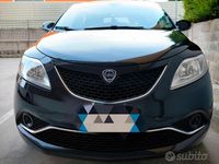 Usata Lancia Ypsilon Platinum 69 CV (50 kW) 2017 Nero Utilitaria
