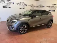 Usata Renault Captur Techno 101 CV (74 kW) 2023 Grigio SUV