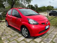 Usata Toyota Aygo Sol 68 CV (50 kW) 2008 Rosso Utilitaria
