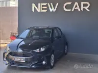 Gebraucht Toyota Yaris Hybrid Business Edition 92 PS (67 kW) 2022 Schwarz Limousine