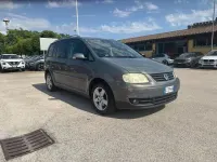 Usata VW Touran Trendline 140 CV (102 kW) 2005 Grigio / gray Monovolume